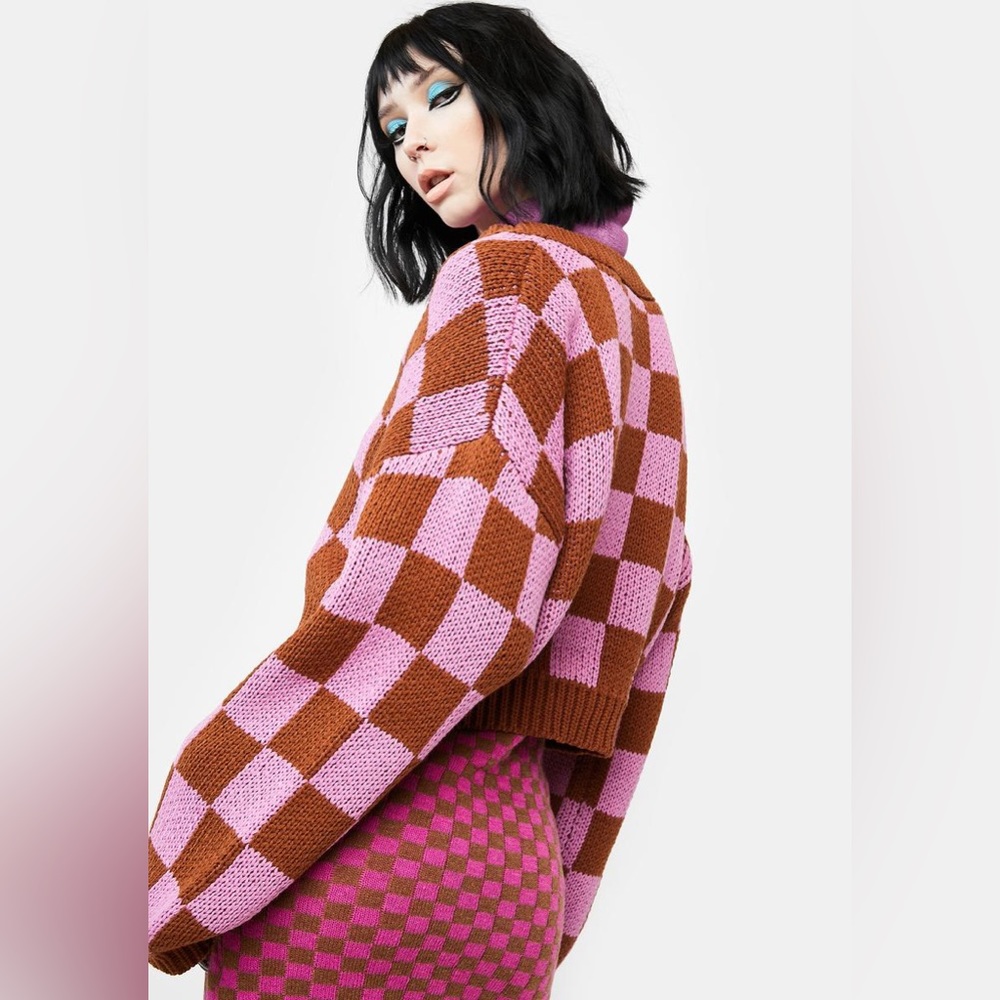 Blue Blush "Your Move" Crop Checkerboard‎ Sweater